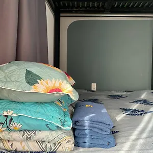  Capsule hotel Start House Capsule 5 Min Walk To The Airport